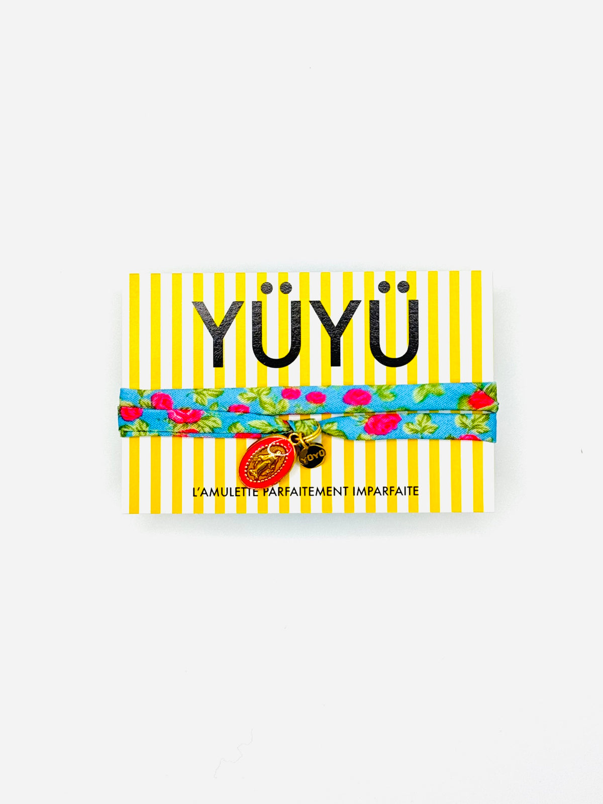 Amulette YÜYÜ – Médaille vierge fuchsia & petite médaille YÜYÜ gravée