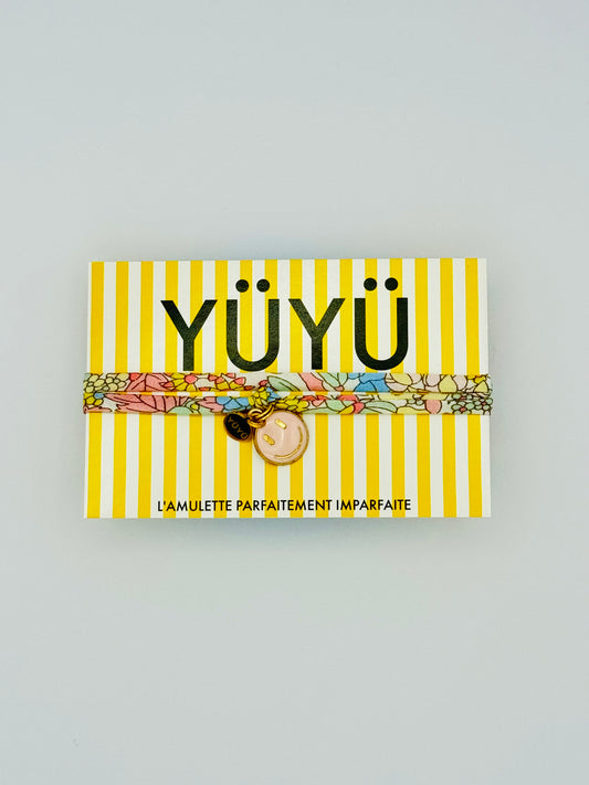 Amulette YÜYÜ - liberty, smiley rose & médaille dorée YÜYÜ